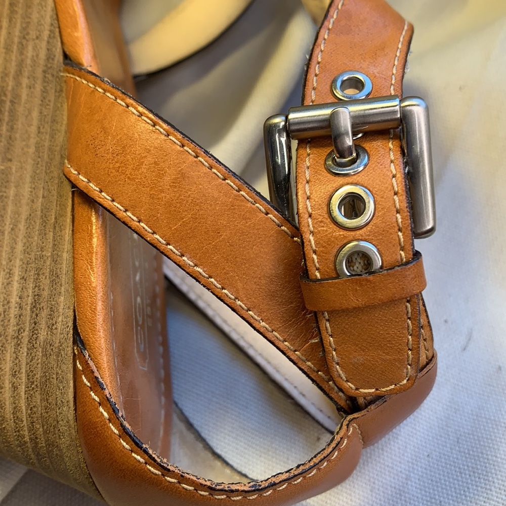 Coach slight wedge leather thong sandals EUC - Picture 12 of 16